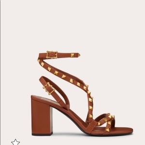 Sandals Valentino 39 1/2 with box and dush bag